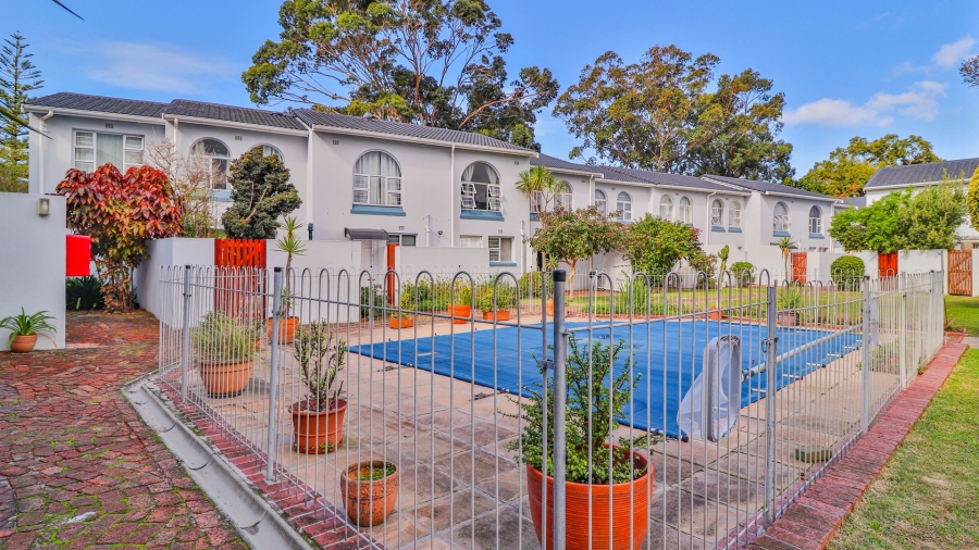 3 Bedroom Property for Sale in Plumstead Western Cape
